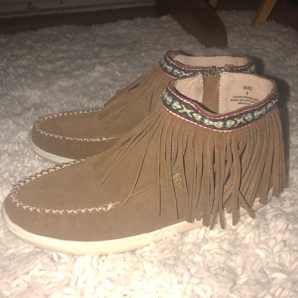 MINNETONKA Moccasins